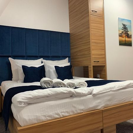 Aparthotel Piramida Boleslawiec  Exterior foto